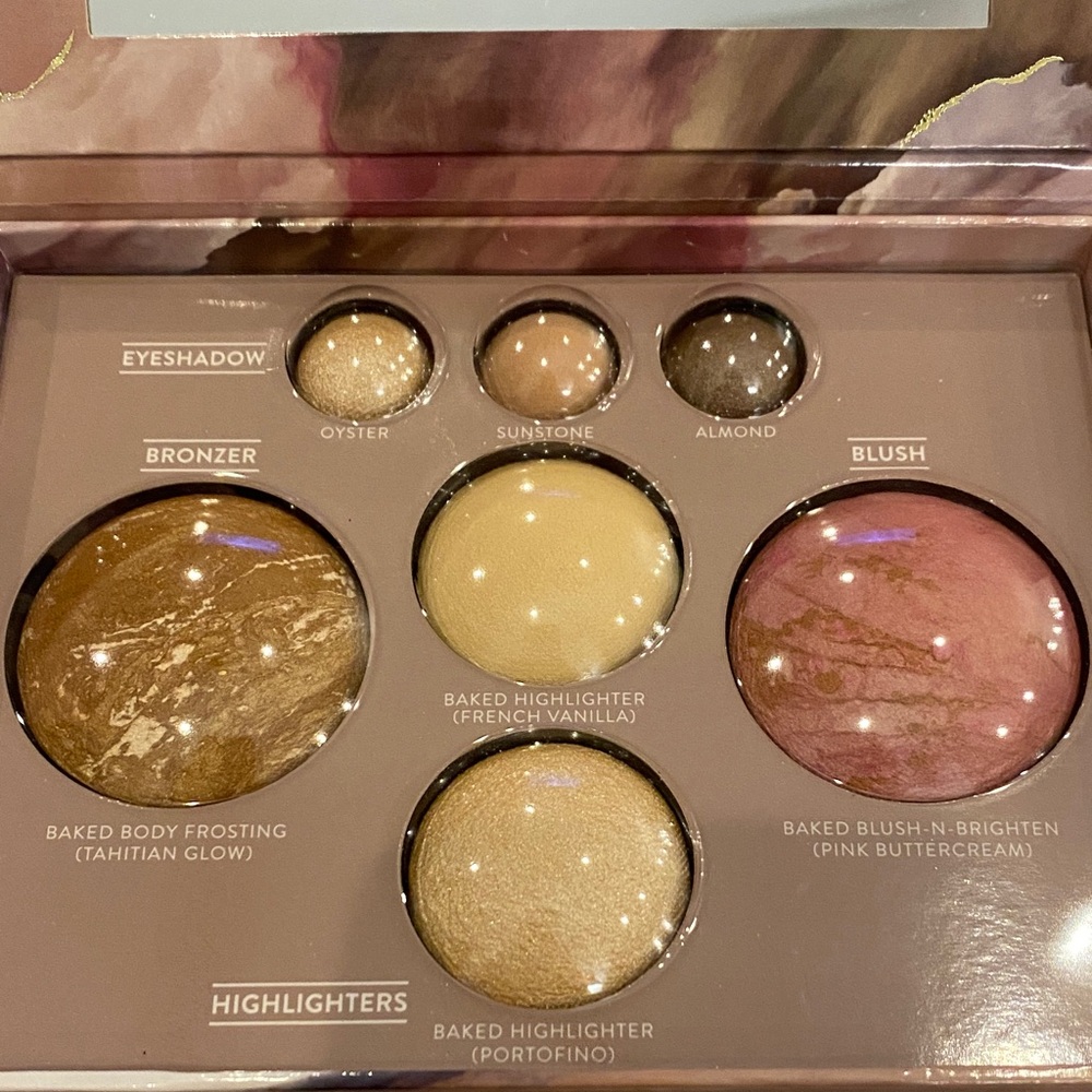 Laura Geller The Best of the Best Palette in Pink and Gold - Picture 5 of 5